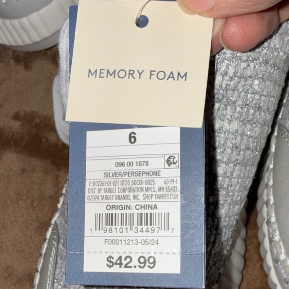 🌹𝐍𝐖𝐓-𝐔𝐍𝐈𝐕𝐄𝐑𝐒𝐀𝐋 𝐓𝐇𝐑𝐄𝐀𝐃 𝐌𝐄𝐌𝐎𝐑𝐘 𝐅𝐎𝐀𝐌 𝐒𝐈𝐋𝐕𝐄𝐑/𝐏𝐄𝐑𝐒𝐄𝐏𝐇𝐎𝐍𝐄 𝐒𝐇𝐈𝐌𝐌𝐄𝐑 𝐒𝐍𝐄𝐀𝐊𝐄𝐑𝐒 - Picture 7 of 8